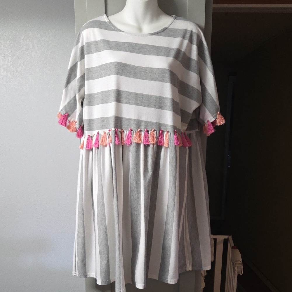 Cute Gray and Pink Tassel Midi Dress